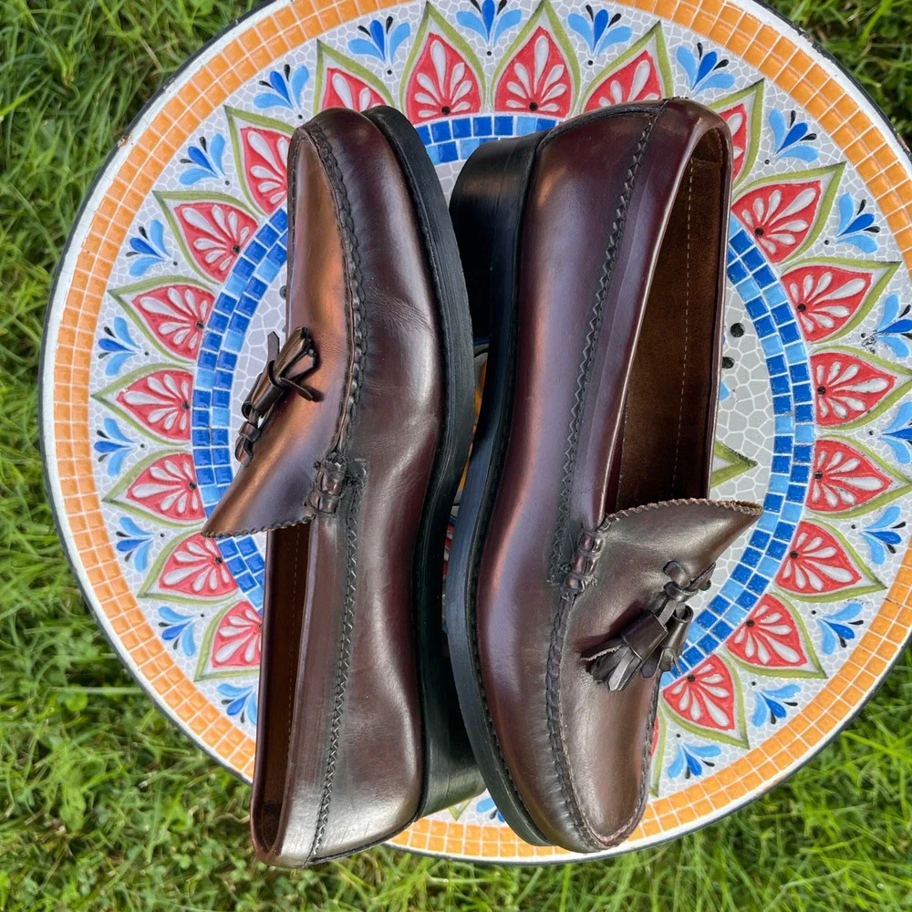 Vintage G. H. Bass Tassel Loafers Mens 9.5 B Burgundy Leather Dress Shoes USA